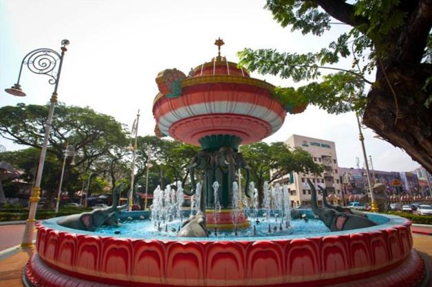Lotus Hotel Kl Sentral Kuala Lumpur Exterior photo